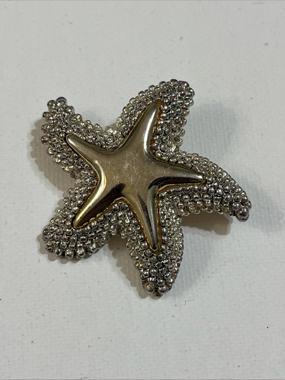 Starfish Sculptural Brooch pin or pendant in Silver/gold tone vintage sea life
